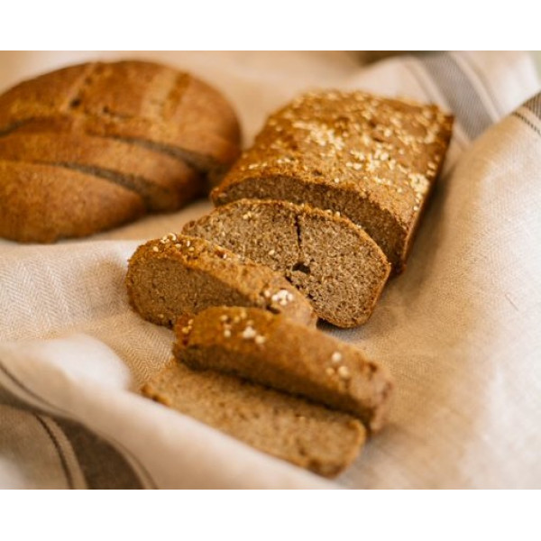 Миндальный темный хлеб естественной сладости: рецепт